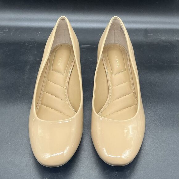 Kelly and Katie womens sabrina heel beige size 11M pump block - Picture 3 of 7